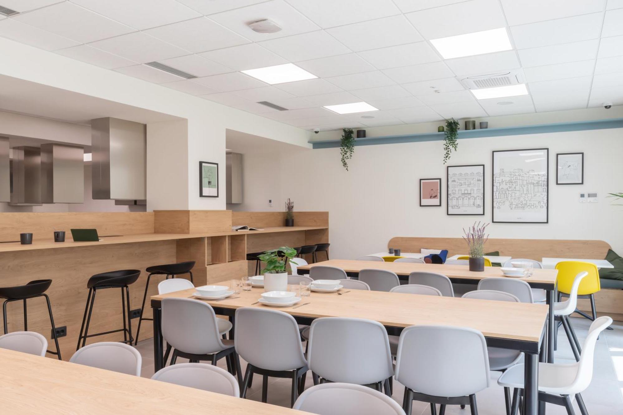 Well-Located Campus Rooms Near City Park Milan Exterior photo