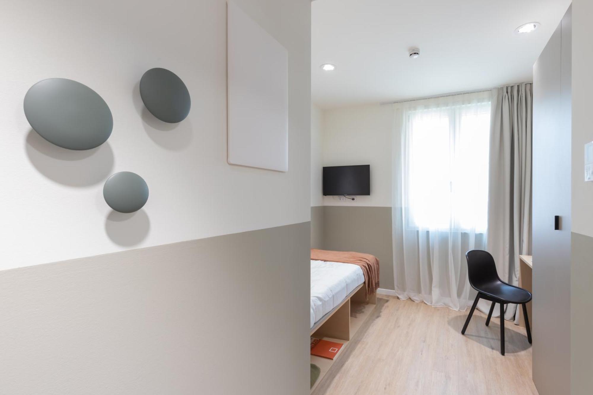 Well-Located Campus Rooms Near City Park Milan Exterior photo